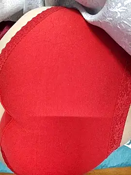 Snapshot of Haralushiaaa chatting on November 26, 8:32 pm Haralushiaaa online show from November 26, 8:32 pm