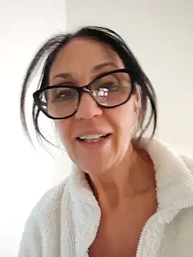 JasmineNoir2 online show from January 15, 2:35 pm