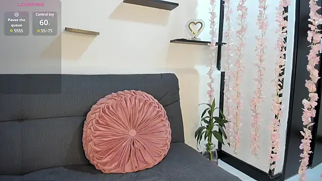 on tefa online show from January 26, 11:39 pm