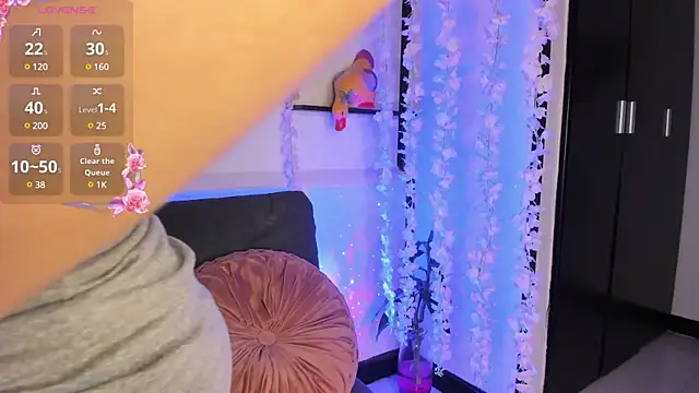 on tefa online show from February 4, 12:51 am