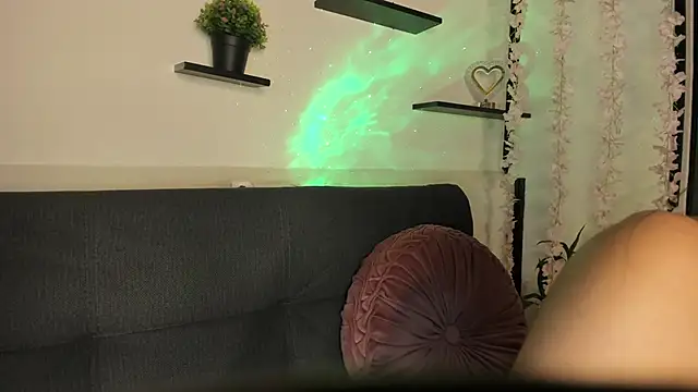 on tefa online show from February 13, 9:27 pm