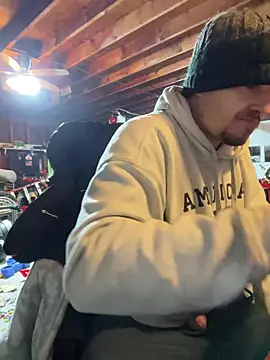 Snapshot of joeycbigcock chatting on December 22, 11:20 pm joeycbigcock online show from December 22, 11:20 pm