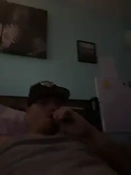 Snapshot of joeycbigcock chatting on December 26, 9:15 pm joeycbigcock online show from December 26, 9:15 pm