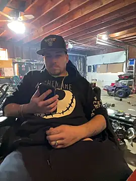 Snapshot of joeycbigcock chatting on January 3, 6:57 pm joeycbigcock online show from January 3, 6:57 pm