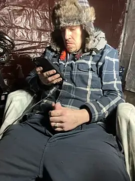 Snapshot of joeycbigcock chatting on January 21, 11:34 pm joeycbigcock online show from January 21, 11:34 pm