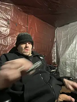 Snapshot of joeycbigcock chatting on January 30, 11:24 pm joeycbigcock online show from January 30, 11:24 pm