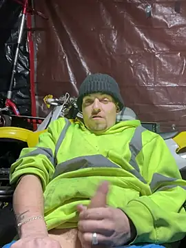 Snapshot of joeycbigcock chatting on March 3, 5:29 pm joeycbigcock online show from March 3, 5:29 pm