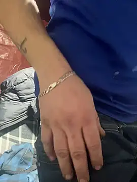 Snapshot of joeycbigcock chatting on March 7, 9:06 pm joeycbigcock online show from March 7, 9:06 pm