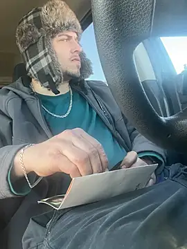 Snapshot of joeycbigcock chatting on March 9, 6:43 pm joeycbigcock online show from March 9, 6:43 pm