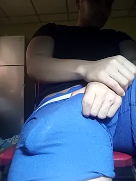 AlexisSpears  online show from April 7, 7:58 pm