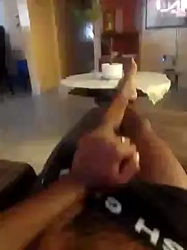 OminousSnug online show from October 26, 3:18 pm