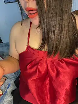 Snapshot of --Lyly-- chatting on February 9, 3:11 am --Lyly-- online show from February 9, 3:11 am