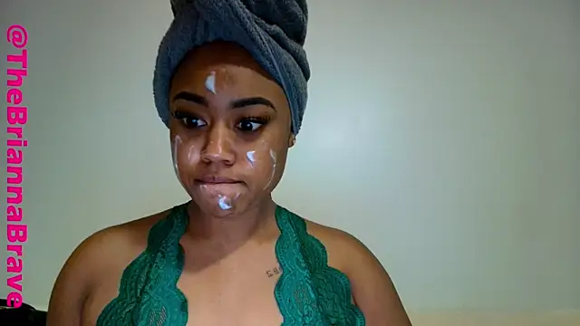 BriannaBrave online show from December 23, 3:59 am