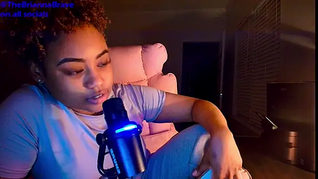 BriannaBrave online show from April 18, 4:16 am