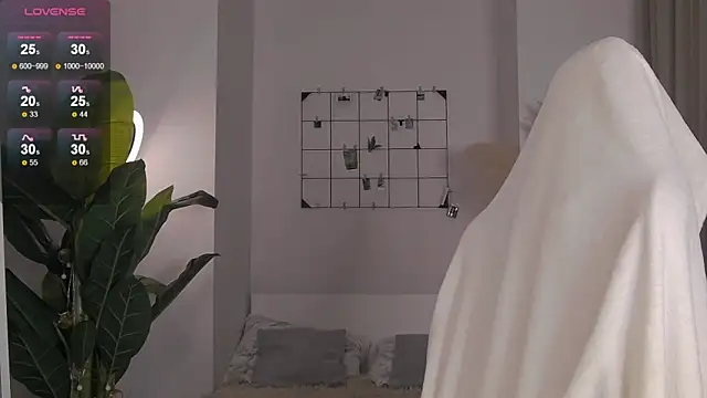 1Mercedes online show from December 10, 3:01 pm