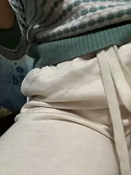 Milk Mom99 online show from December 21, 5:47 am