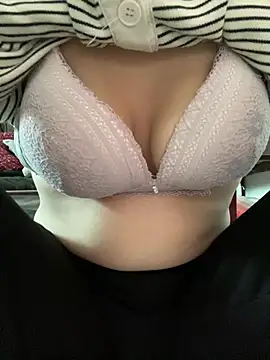 Milk Mom99 online show from March 25, 4:29 am