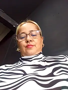 Snapshot of natally_ross21 chatting on January 4, 5:47 pm natally ross21 online show from January 4, 5:47 pm