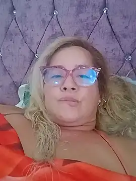 Snapshot of natally_ross21 chatting on March 7, 8:11 pm natally ross21 online show from March 7, 8:11 pm