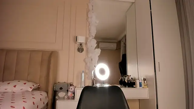 melissa yamazaki online show from September 16, 6:25 am