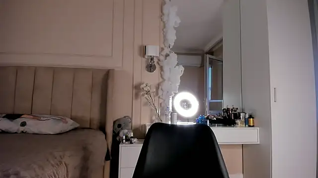 melissa yamazaki online show from September 30, 5:23 am