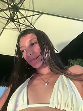 Snapshot of loly-yandere chatting on February 2, 2:27 am loly-yandere online show from February 2, 2:27 am