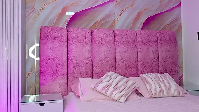 kendal rossi online show from March 19, 12:20 pm