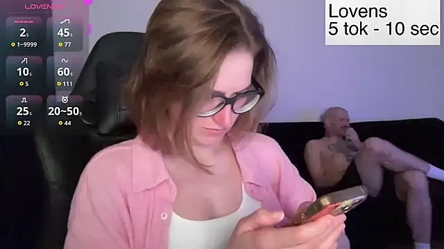 Snapshot of Sexy_Sweets chatting on June 13, 7:56 pm Sexy Sweets online show from June 13, 7:56 pm