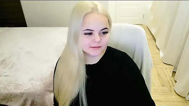 lovely-eyes online show from December 7, 10:06 pm