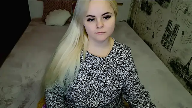 lovely-eyes online show from April 10, 6:01 pm