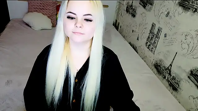 Snapshot of lovely-eyes chatting on April 21, 7:17 pm lovely-eyes online show from April 21, 7:17 pm