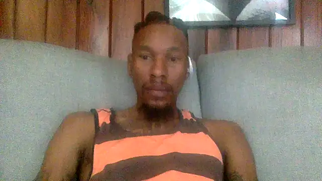 Snapshot of KingDerRico chatting on December 1, 6:13 pm KingDerRico online show from December 1, 6:13 pm