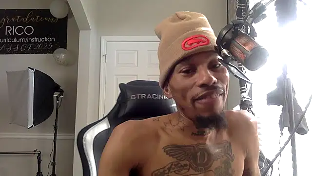 KingDerRico online show from February 9, 1:59 pm