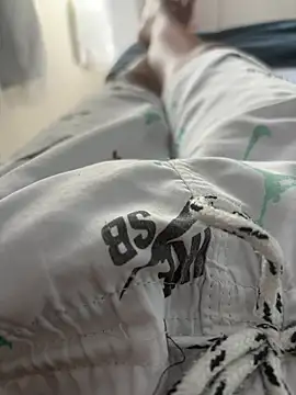 betinhodelas online show from April 18, 1:26 pm