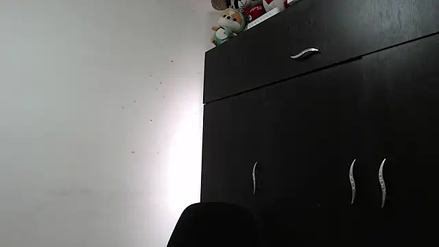 Snapshot of Zoe--khalL chatting on November 29, 5:05 pm Zoe--khalL online show from November 29, 5:05 pm