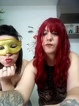 Snapshot of carolyne2023 chatting on January 24, 9:49 am carolyne2023 online show from January 24, 9:49 am