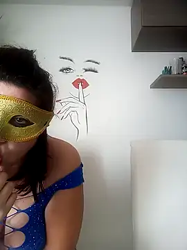 Snapshot of carolyne2023 chatting on January 31, 9:48 am carolyne2023 online show from January 31, 9:48 am