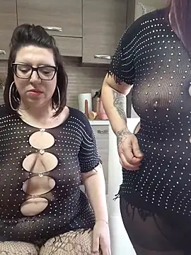 carolyne2023 online show from February 8, 8:18 am