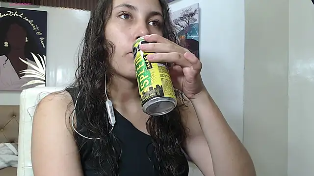 Snapshot of xlunna chatting on October 30, 7:25 pm xlunna online show from October 30, 7:25 pm