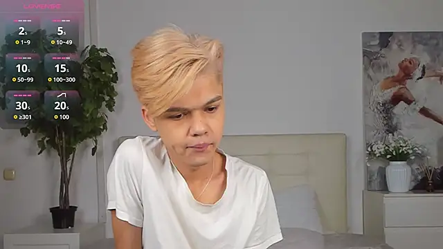 Felix Rey online show from February 7, 3:52 pm