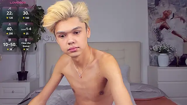 Felix Rey online show from March 2, 10:38 pm