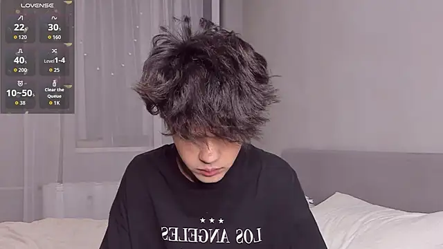 Felix Rey online show from June 23, 11:25 pm