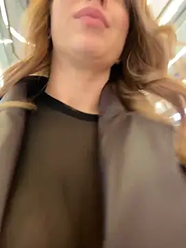 Snapshot of Sweet___Emily chatting on January 18, 2:12 pm Sweet   Emily online show from January 18, 2:12 pm