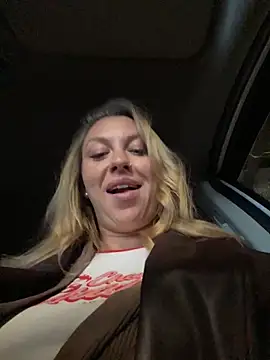 Snapshot of Sweet___Emily chatting on November 8, 12:49 pm Sweet Emily online show from November 8, 12:49 pm