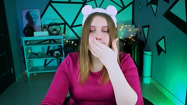 FioraMarmoris online show from January 11, 3:31 pm