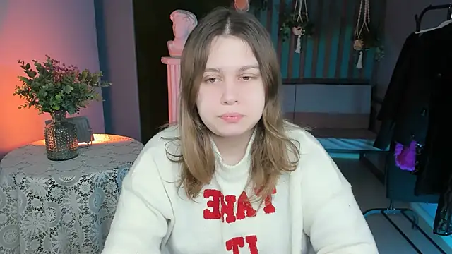 FioraMarmoris online show from March 2, 5:12 am