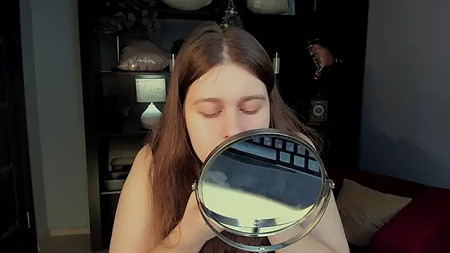 FioraMarmoris online show from February 22, 5:40 am