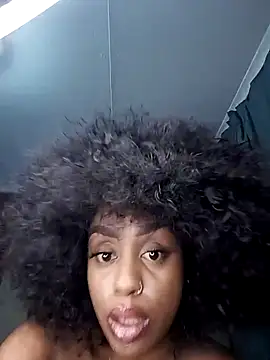 Queen-Chocolate online show from March 8, 2:04 am