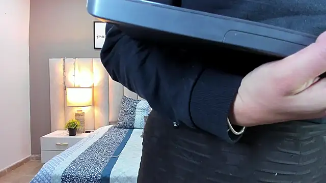 sara parker069 online show from October 9, 9:40 am