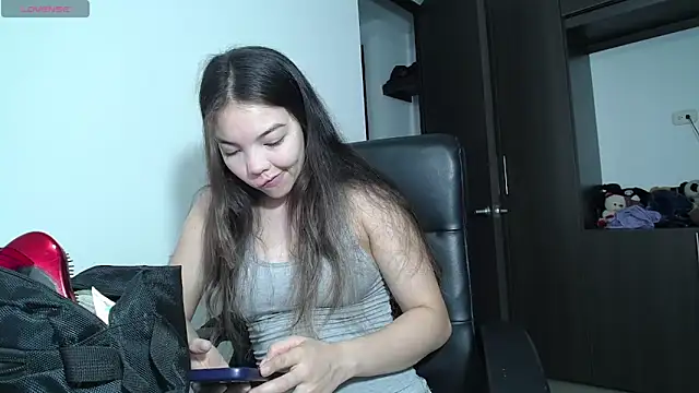 venelope1 online show from April 5, 11:35 pm